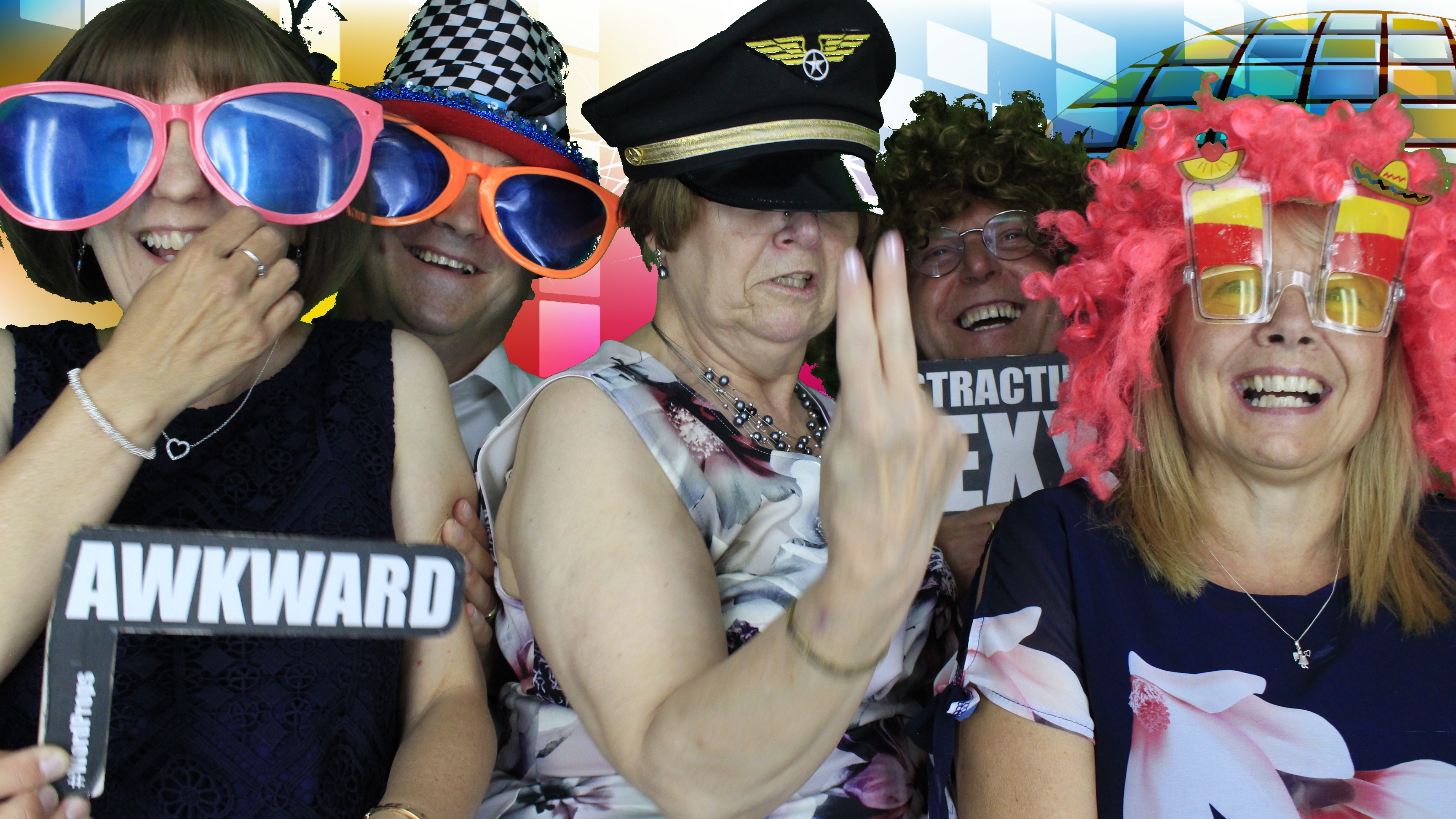 Matt & Jessie Wedding | View more photos from the event at gallery.myphotoboothexperience.co.uk/u/MyPhotoBoothExperienceLtd/Matt-Jessie-Wedding